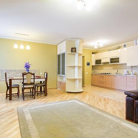 Apartment On Svobody Львів Екстер'єр фото