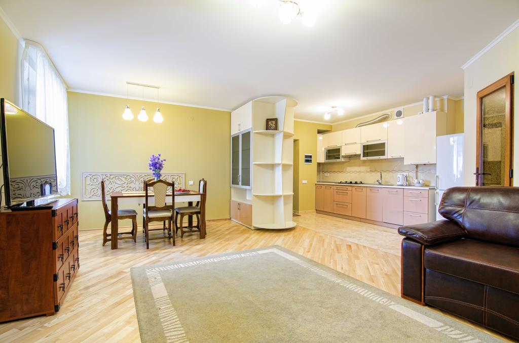 Apartment On Svobody Львів Екстер'єр фото