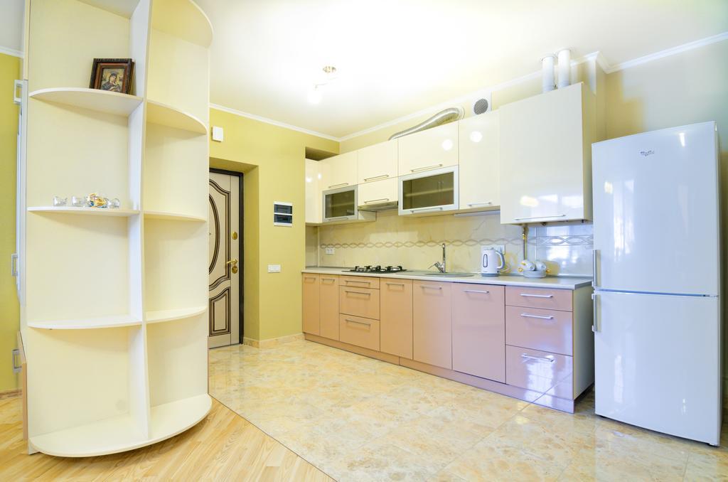 Apartment On Svobody Львів Екстер'єр фото
